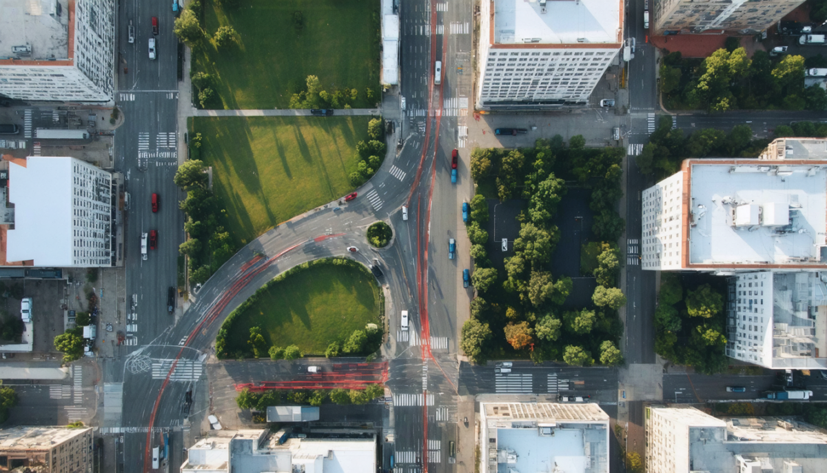 découvrez comment créer un plan drone gratuit et réaliste avec notre guide pratique utilisant google flow. idéal pour vos projets vidéo et cartographiques.